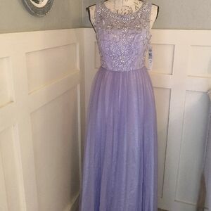 NWT Jump Apparel Lavender Beaded Formal Long Dress Style # 602 Sz 3/4